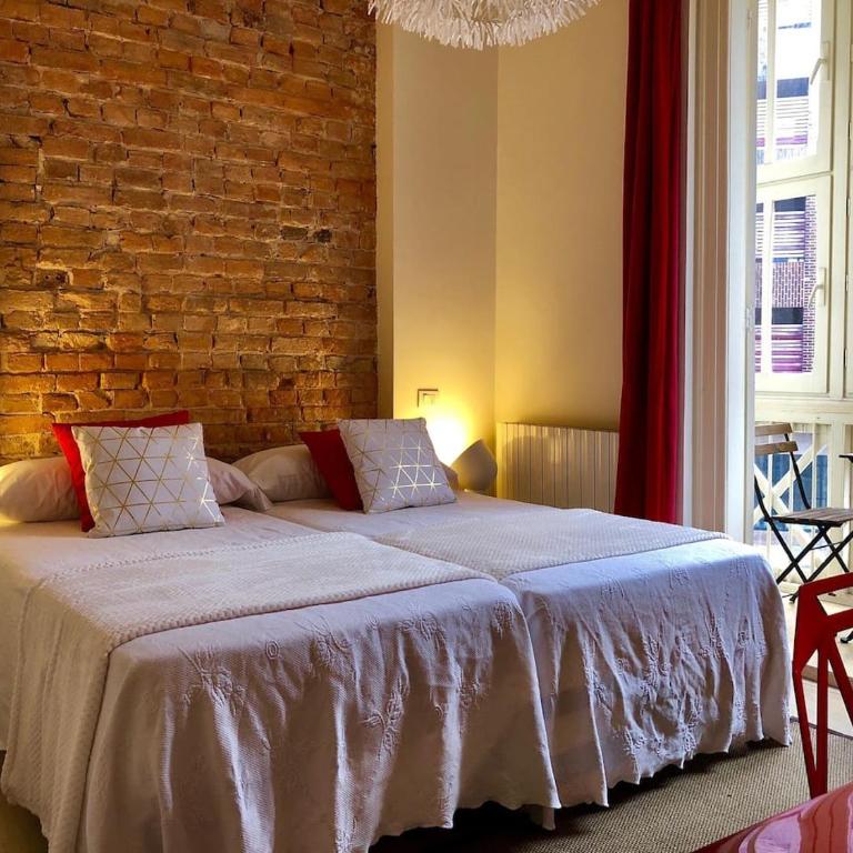 Bilbao • Centro • Guggenheim • Abando • From 1888 - Two-Bedroom Apartment - 12