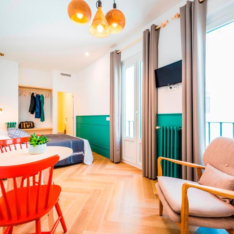 Be Mate Gran Vía Suites - Studio Apartment - 4