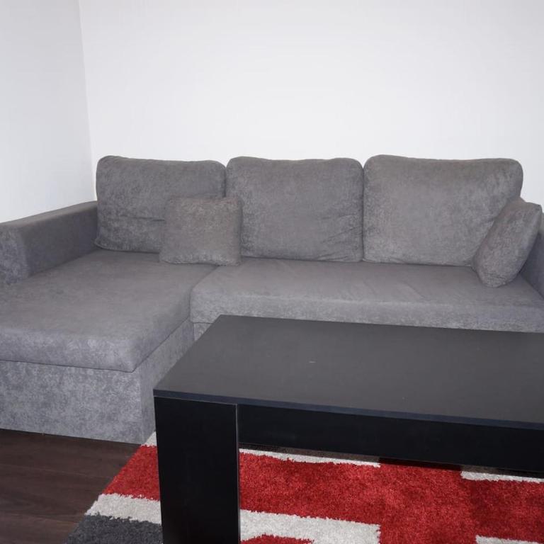 F1 de 36m2 avec terrasse et parking privatif. - Appartement 1 Chambre - 7