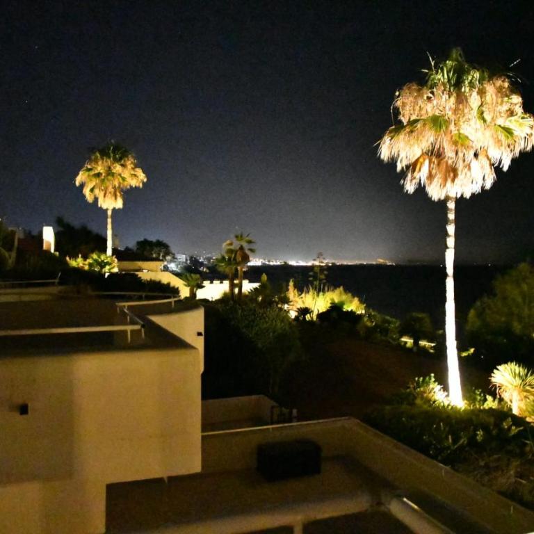 Sinfonia Del Mar Apartment also LONG TERM RENTALS - Apartamento con vistas al mar - 10