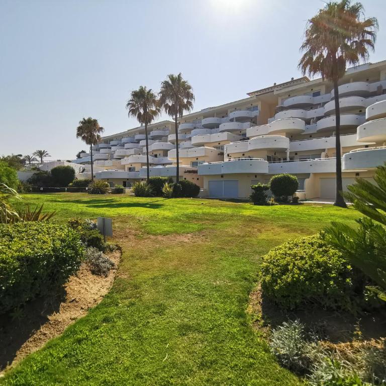 Sinfonia Del Mar Apartment also LONG TERM RENTALS - Apartamento con vistas al mar - 32