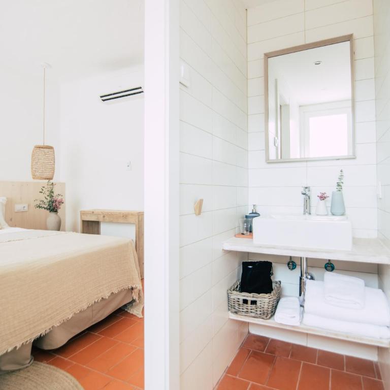 Hostal Ses Negres - Habitación Doble con vistas al mar - 3