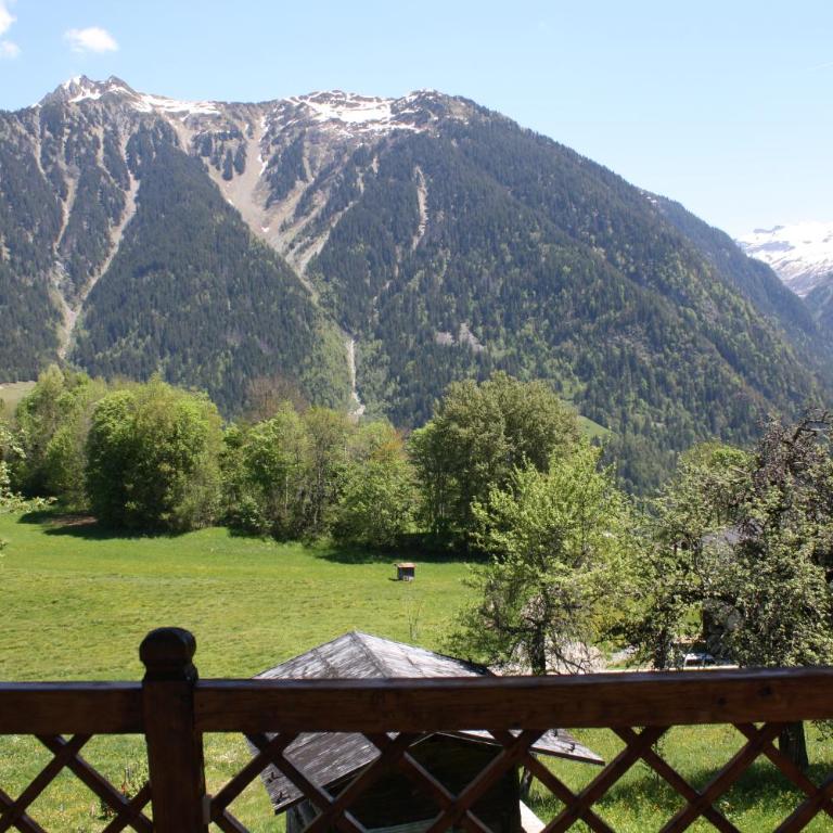 Chalet du Bersend - Chambre Lit King-Size - Vue sur Montagne - 9