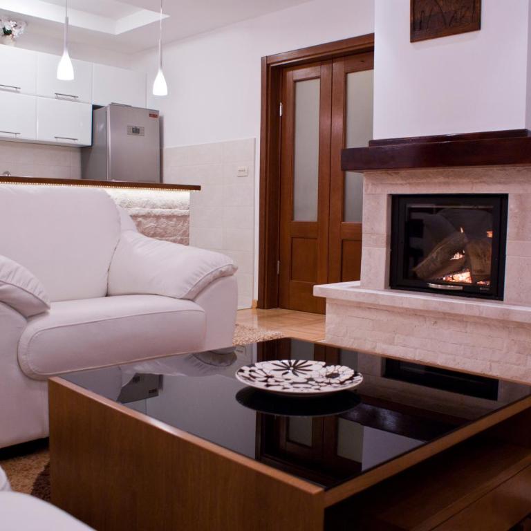 Garni Hotel Milica - Superior Three-Bedroom Apartment with Sea View - 1