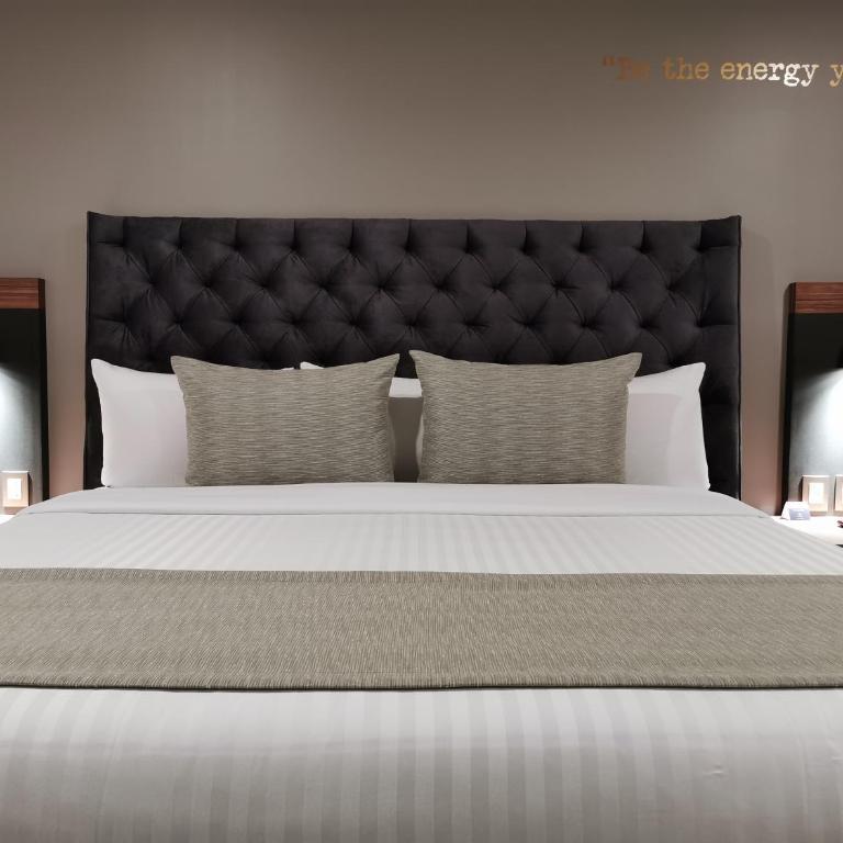 Bedford Hotel - Superior King Room - 8