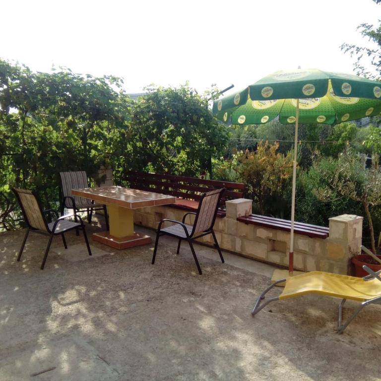 Garden - Two-Bedroom Apartment - 31