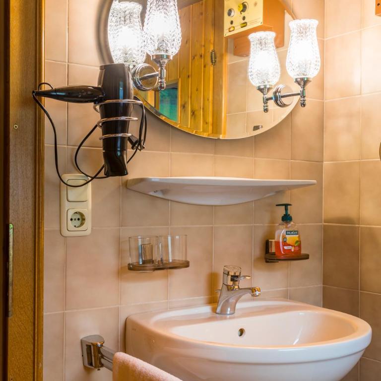 Am Ferienbauernhof Schmiedbauer com Salzkammergut - Apartment mit Sauna - 7