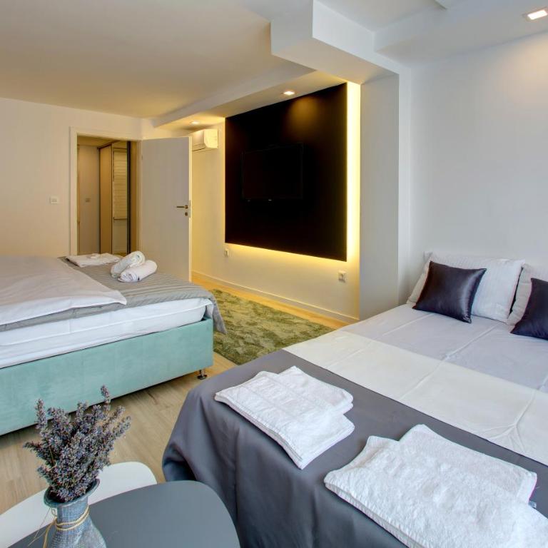 Emerald Apartment - One-Bedroom Apartment - 6