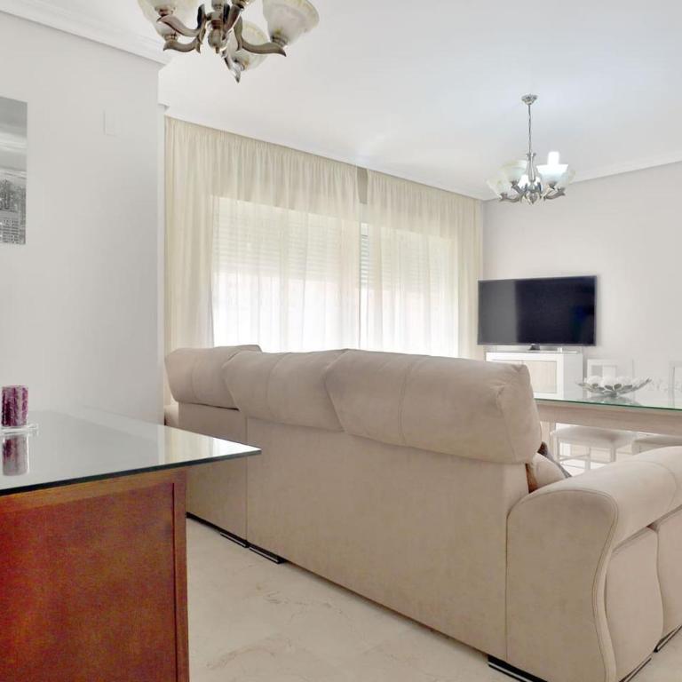 Duque de Hornachuelos, parking en pleno centro - Apartamento de 3 dormitorios - 15