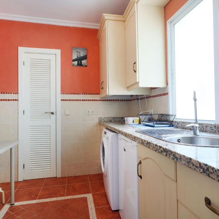 Duque de Hornachuelos, parking en pleno centro - Apartamento de 3 dormitorios - 26