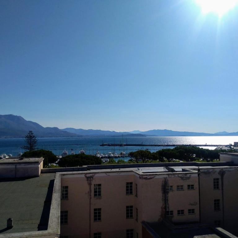 Tra cielo e mare - Camera Matrimoniale con Bagno Privato - 2