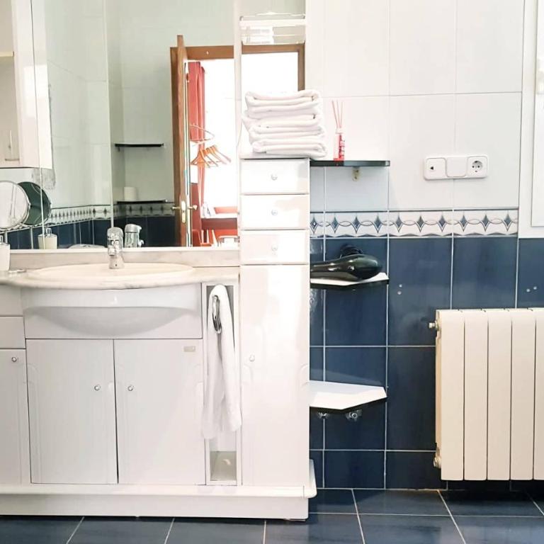 Hostal Escala Suites - Double Room with Bath - 20