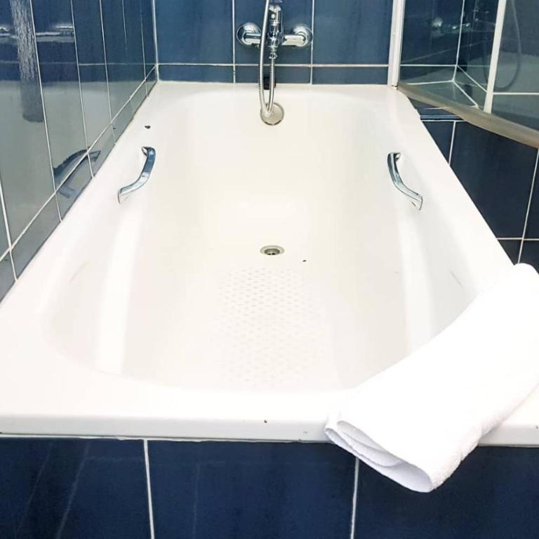 Hostal Escala Suites - Double Room with Bath - 19