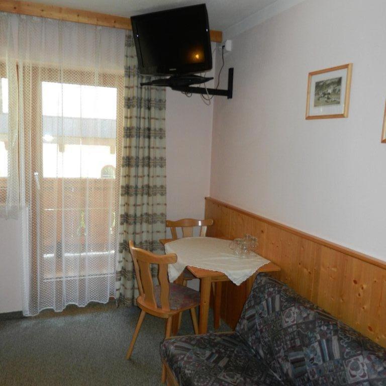 Pension Holzknechthof am See - Doppelzimmer mit Balkon - 4