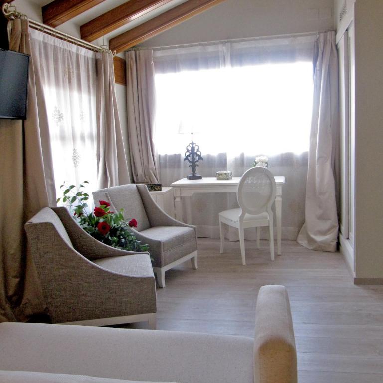 Hotel Castillo de Alquézar - Habitación Doble Estándar - 8