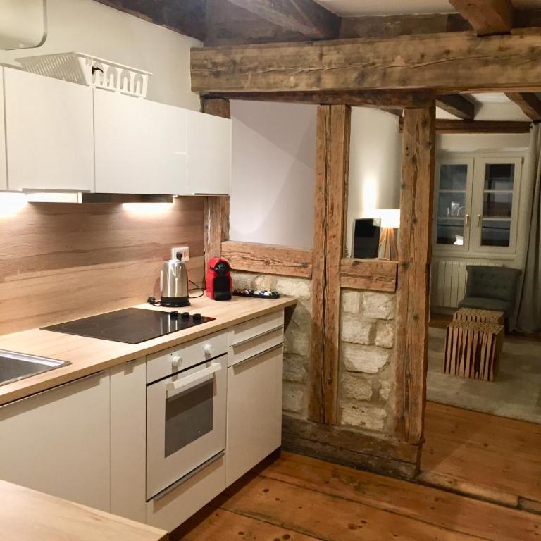 Carpe Diem Home - Two-Bedroom Apartment La Petite France - Third Floor - 17