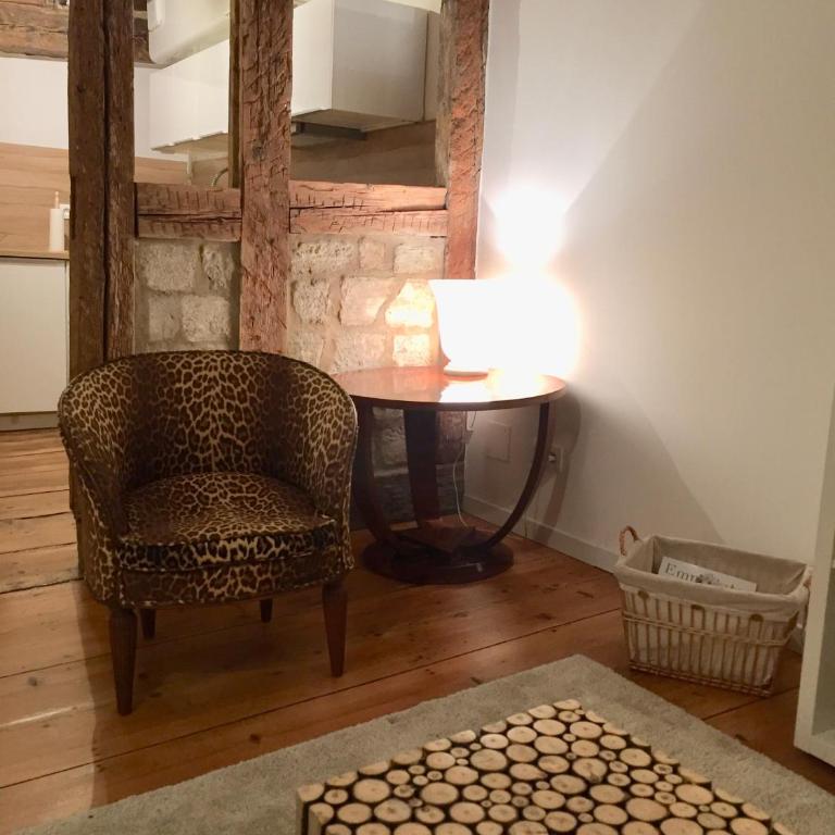 Carpe Diem Home - Two-Bedroom Apartment La Petite France - Third Floor - 15