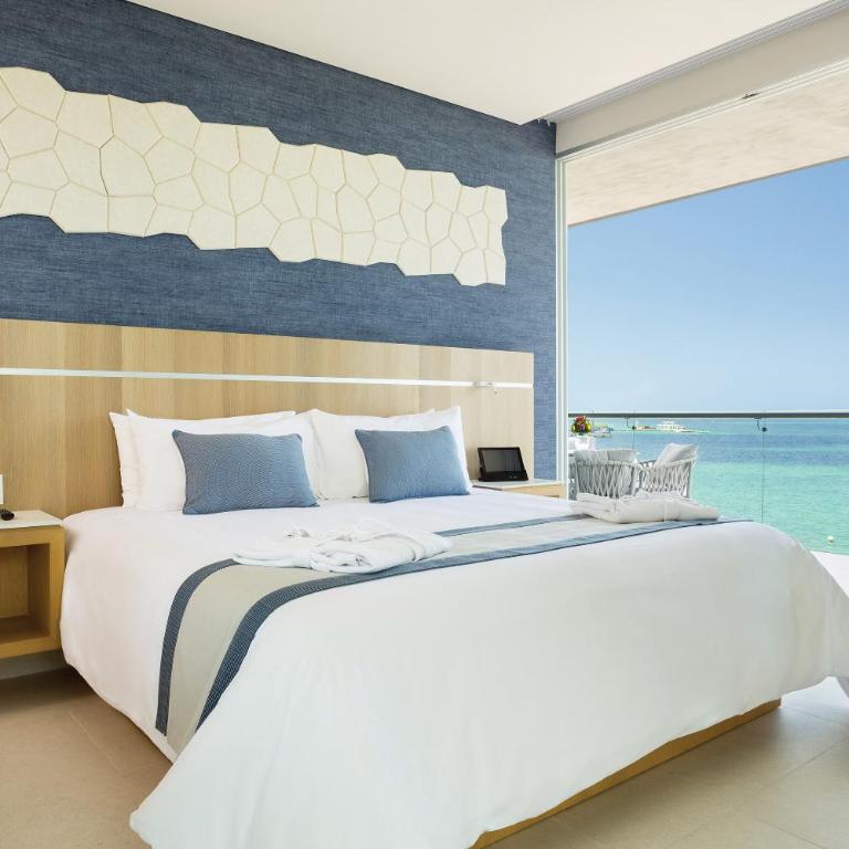 Dreams Vista Cancun Golf & Spa Resort - All Inclusive - Preferred Club Master Suite Ocean Front - 2