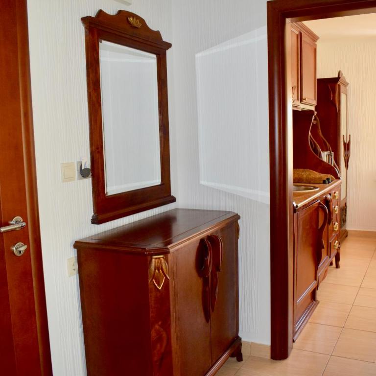 Villa Dolphin Apartments - Classic Two-Bedroom Apartment with Sea View - 14