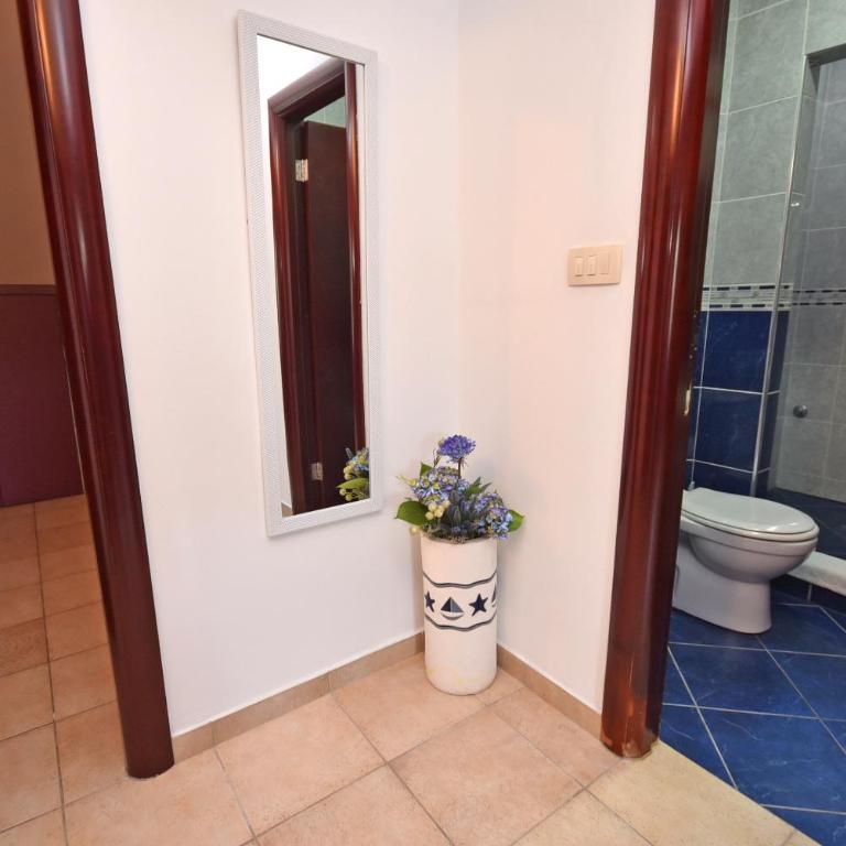 Kezman Apartment - Apartment with Sea View - 1