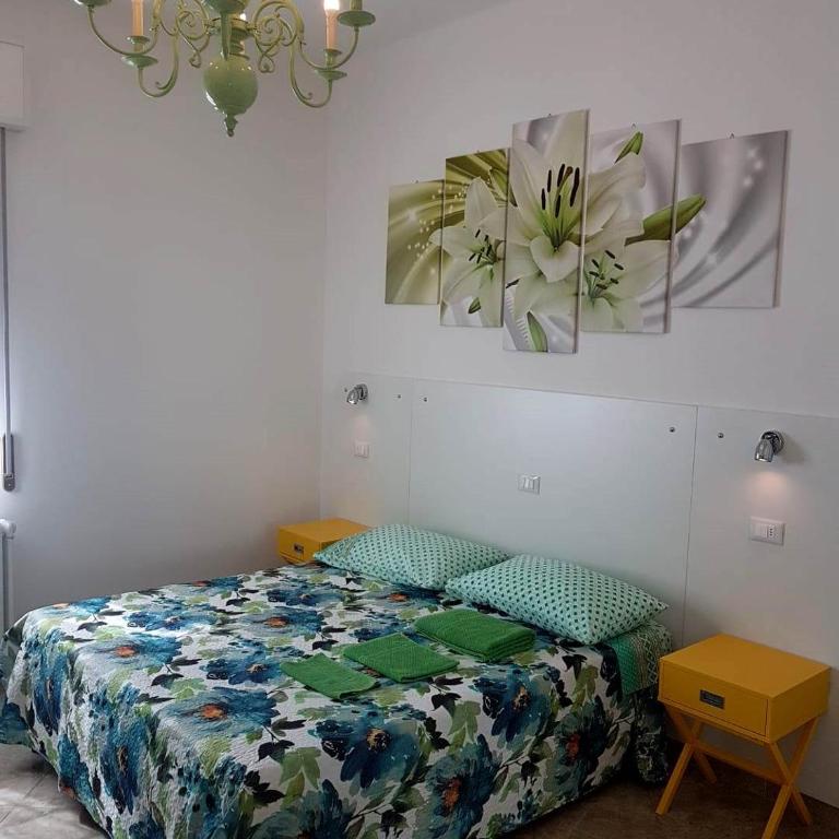 Bed And Breakfast Corticella 24 - Camera Doppia con Letti Singoli con Bagno Privato - 5
