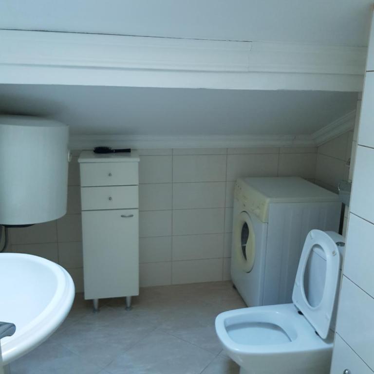 Emi - One-Bedroom Apartment - 10