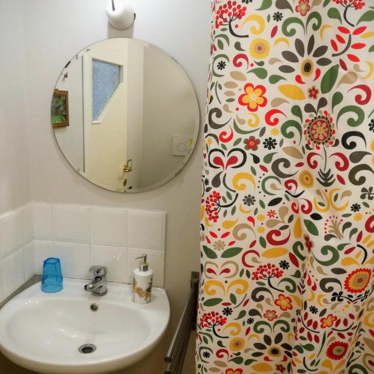 Babbo Guest House - Camera Singola con Bagno Privato - 3
