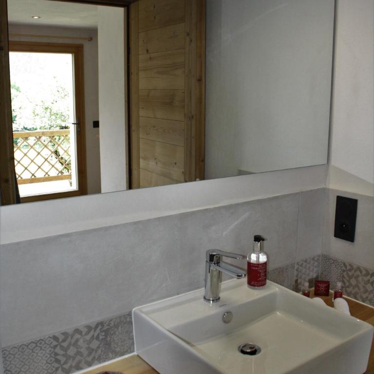 Chalet du Bersend - Chambre Lit King-Size - Vue sur Montagne - 5