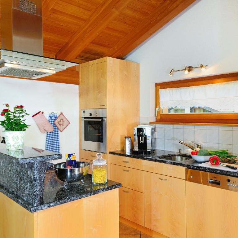 Chalet Z`Wichjehüs - Apartment mit 2 Schlafzimmern und Panoramablick - Dachgeschoss - 5