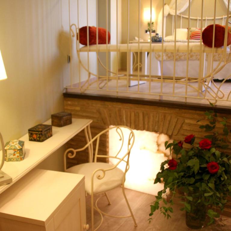 Hotel Castillo de Alquézar - Habitación Doble con balcón y vistas al castillo - 5