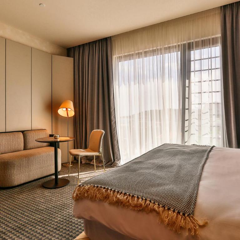 Hotel Kalos - Superior Dvokrevetna Soba sa Bračnim Krevetom - 1