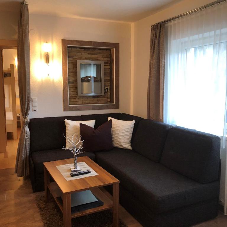 Gschlössle Ferienwohnungen - Apartment mit 2 Schlafzimmern, einer Terrasse und zwei Badezimmern - 11