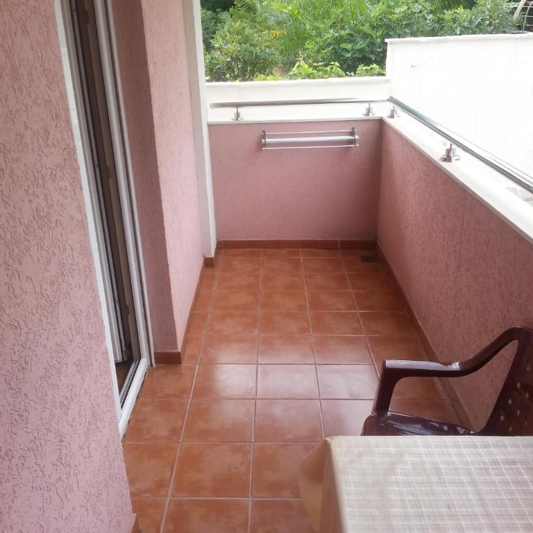 Garni Hotel Milica - One-Bedroom Apartment with Terrace - 9