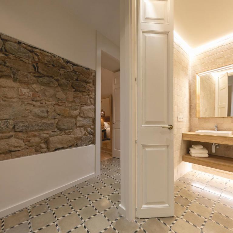 Bravissimo Mercaders, beautiful 3 bedroom apartment - Apartamento de 3 dormitorios - 24