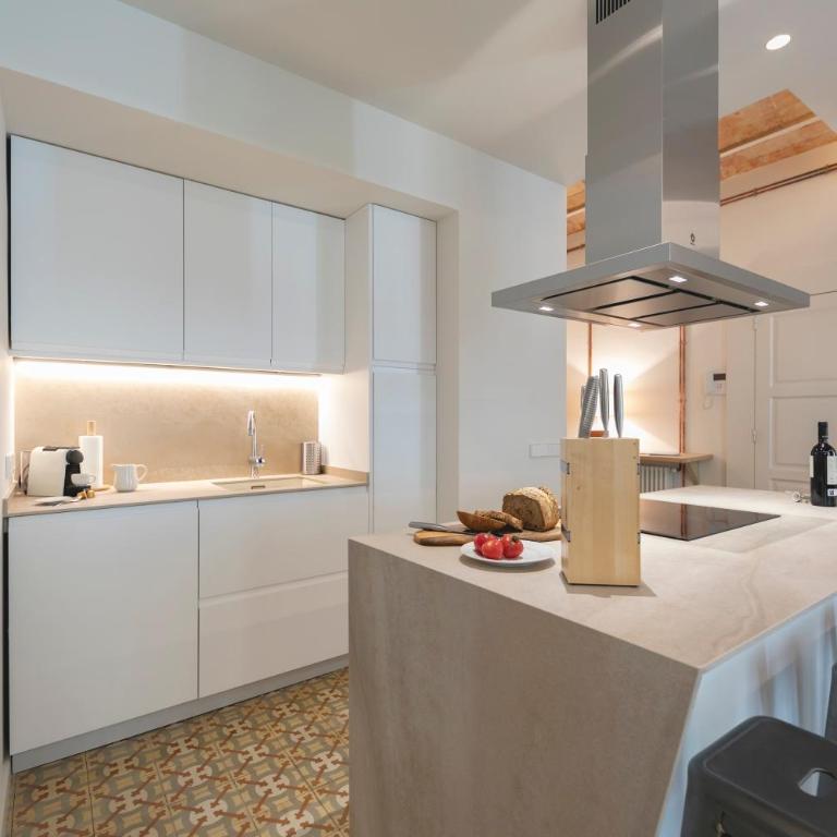 Bravissimo Mercaders, beautiful 3 bedroom apartment - Apartamento de 3 dormitorios - 10