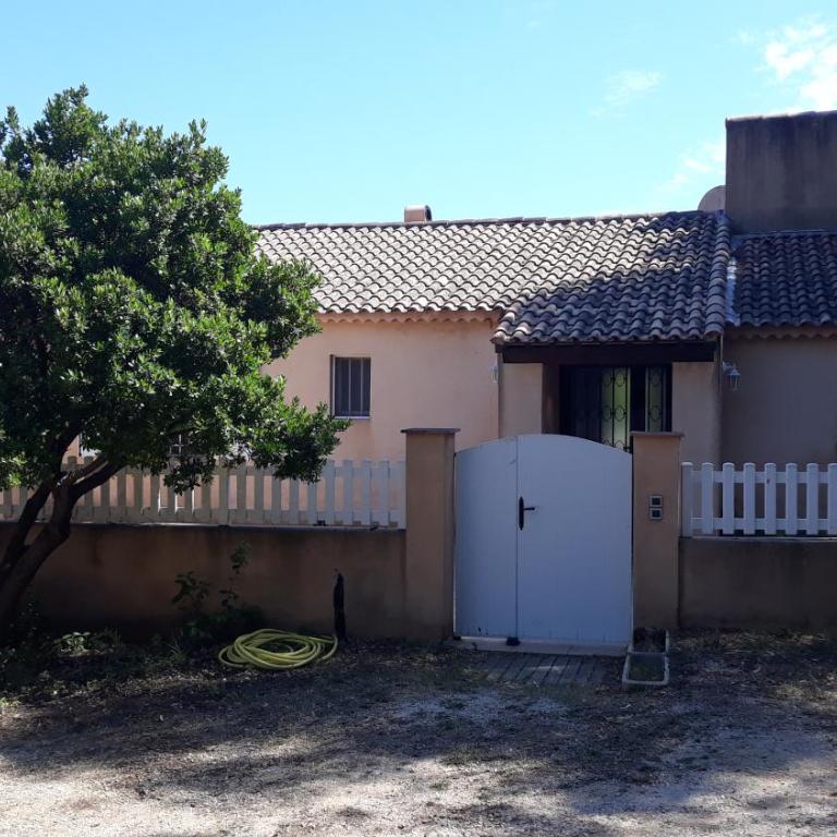 Sous Les Pins gîtes et chambres d'hôtes - Maison 3 Chambres - 35