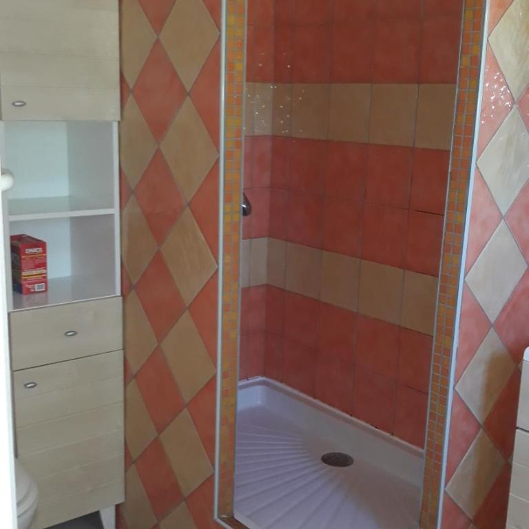 Sous Les Pins gîtes et chambres d'hôtes - Maison 3 Chambres - 36