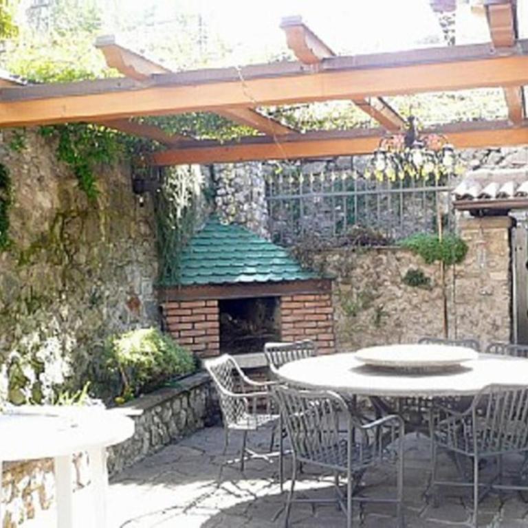 Nago-Torbole Apartment Garden - Apartment - 1