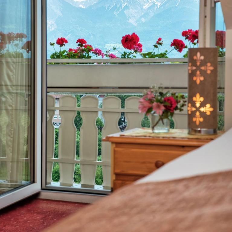 Hotel-Pension Melcher - Doppelzimmer mit Seeblick - 2
