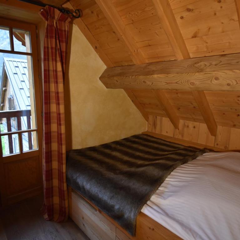VAUJANYLOCATIONS - Chalets Clovis I & II - Chalet 3 Chambres - 12