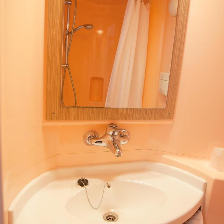 Première Classe Dijon Nord - Zénith - Chambre Double - 1