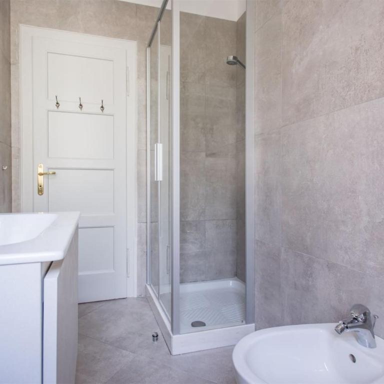 Casa Internazionale - Appartamento con 2 Camere da Letto - 22