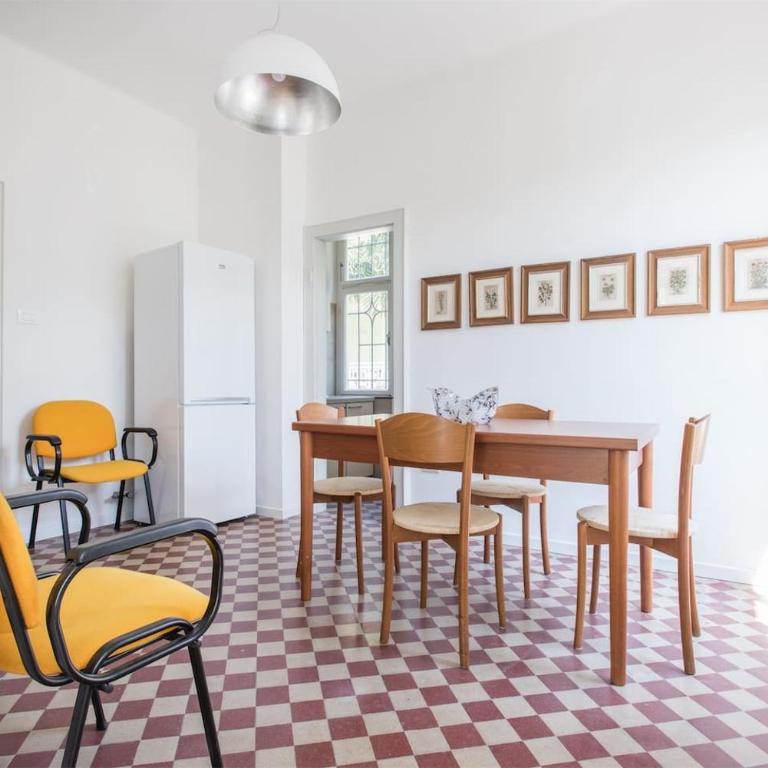 Casa Internazionale - Appartamento con 2 Camere da Letto - 34