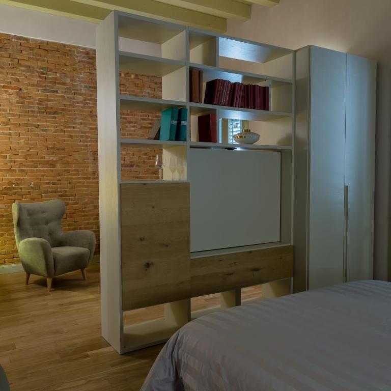 Cantine De Gregorio Suites - Junior Suite with Balcony - 5