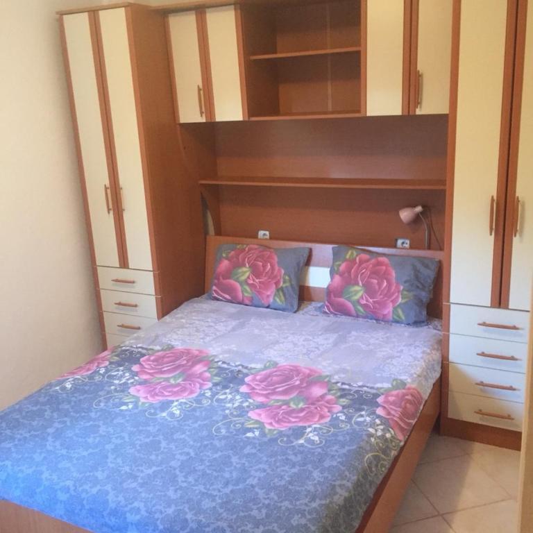 Garden - Two-Bedroom Apartment - 28