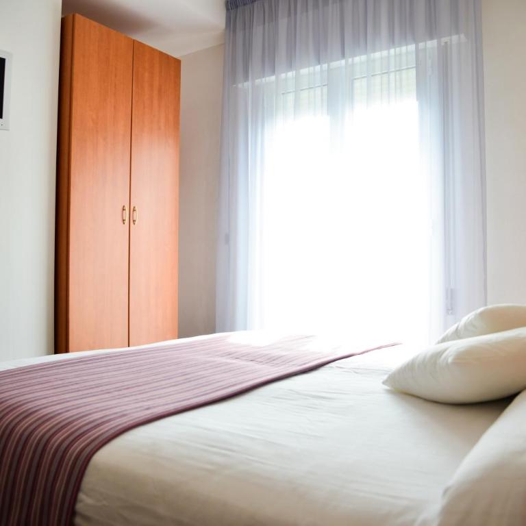 Hotel Domingo - Chambre Double Confort avec Balcon - 3