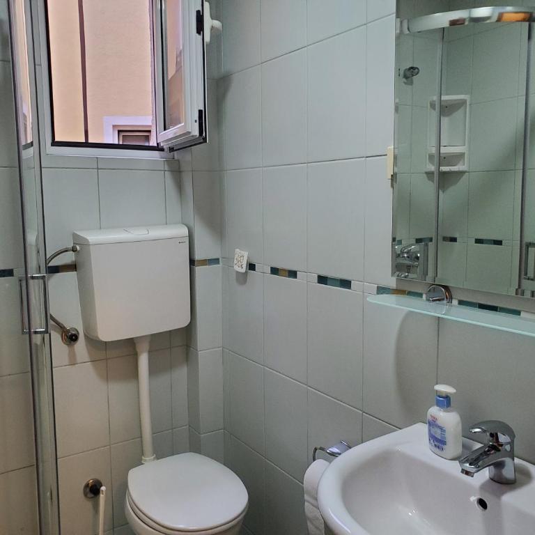 Egon Apartments - Apartman s 1 Spavaćom Sobom i Balkonom - 6