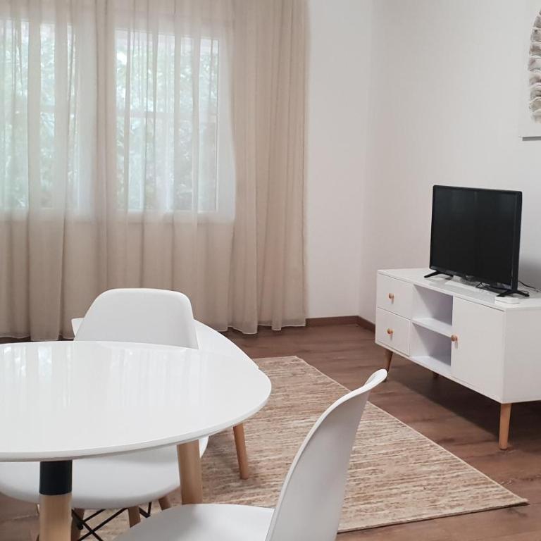 City Mid Mostar Apartment - Two-Bedroom Apartment - 9