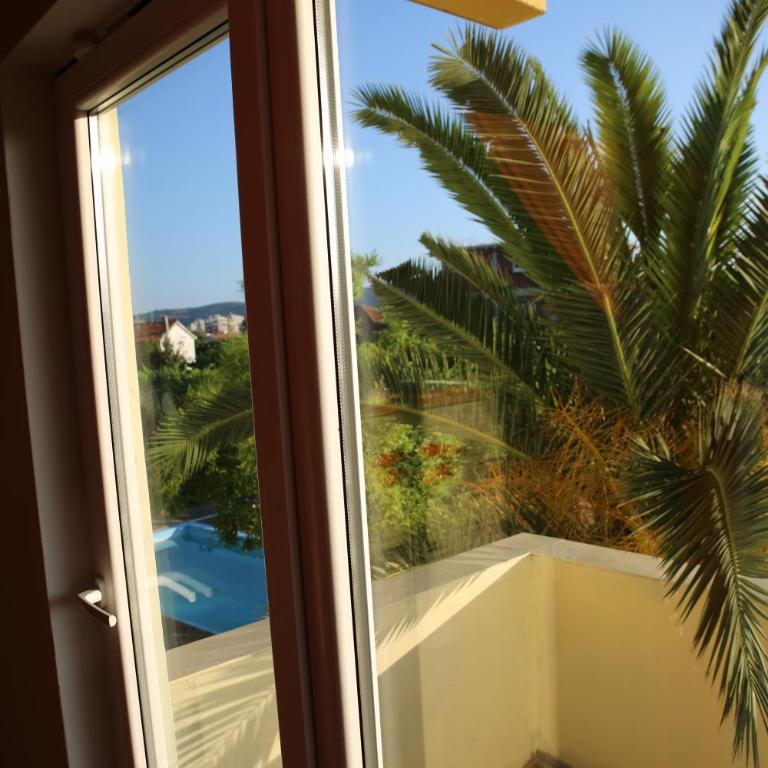 Garden - Two-Bedroom Apartment - 27