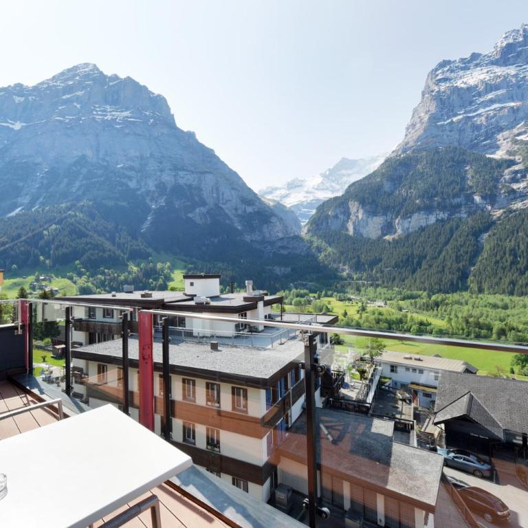 Eiger Mountain & Soul Resort - Junior Suite mit Bergblick - 3